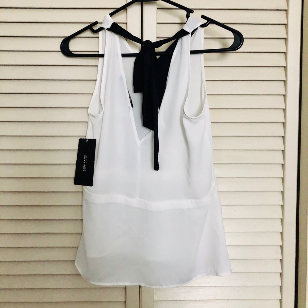 ❤️FLIRTY TOP❤️ - Picture 2 of 2